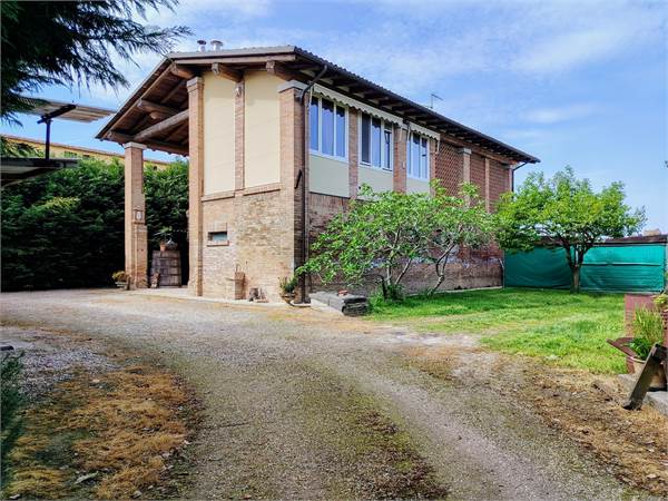 Meravigliosa casa di campagna ristrutturata.